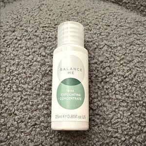 Balance Me BHA Exfoliating Concentrate - White and Green